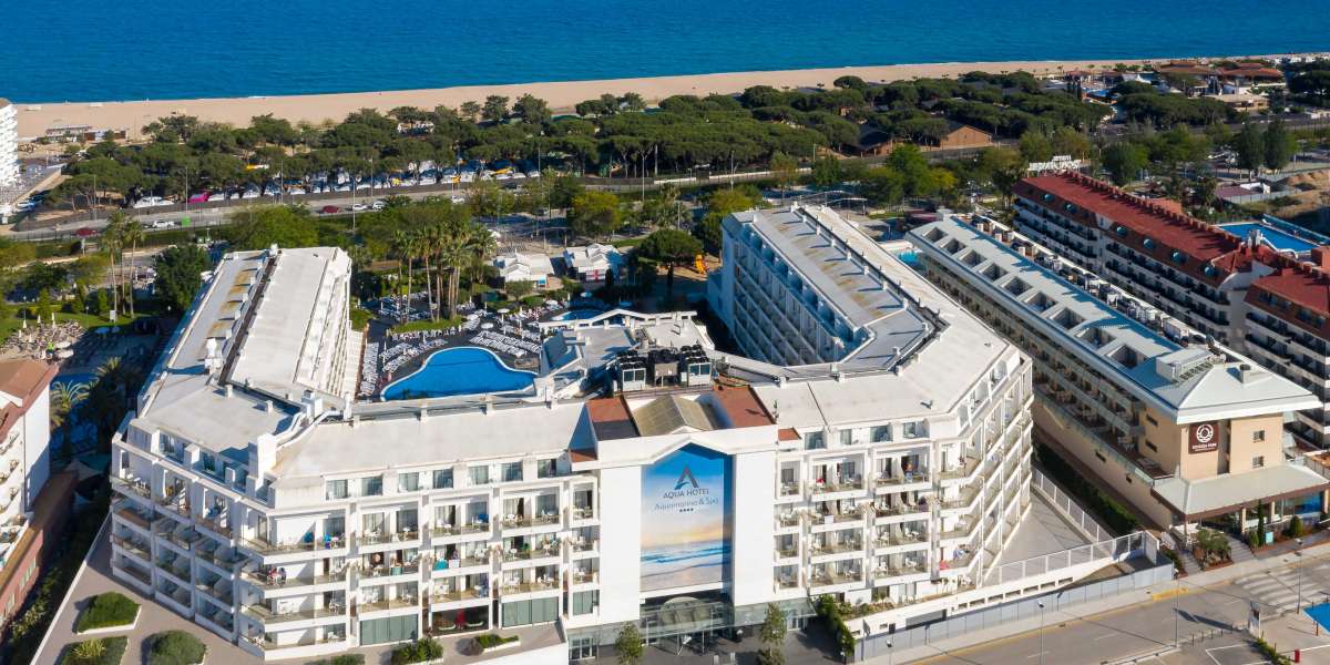 Qipasa's Hotel Rating ⭐️⭐️⭐️⭐️ AQUA Hotel (Santa Susanna, Spain)
